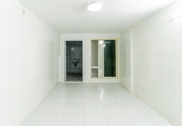 303 Sqm Commercial Building For Rent - Daun Penh, Phnom Penh thumbnail