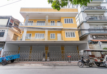 303 Sqm Commercial Building For Rent - Daun Penh, Phnom Penh thumbnail