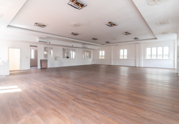 303 Sqm Commercial Building For Rent - Daun Penh, Phnom Penh thumbnail