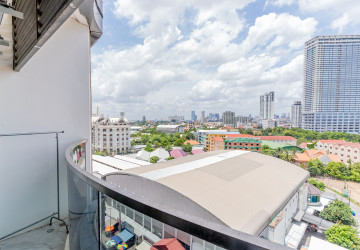 8th Floor 2 Bedroom Condo For Sale - Peninsula Residence, Chroy Changvar, Phnom Penh thumbnail