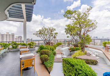 8th Floor 2 Bedroom Condo For Sale - Peninsula Residence, Chroy Changvar, Phnom Penh thumbnail
