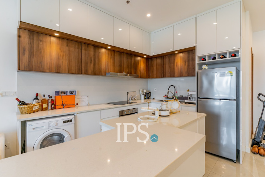 8th Floor 2 Bedroom Condo For Sale - Peninsula Residence, Chroy Changvar, Phnom Penh
