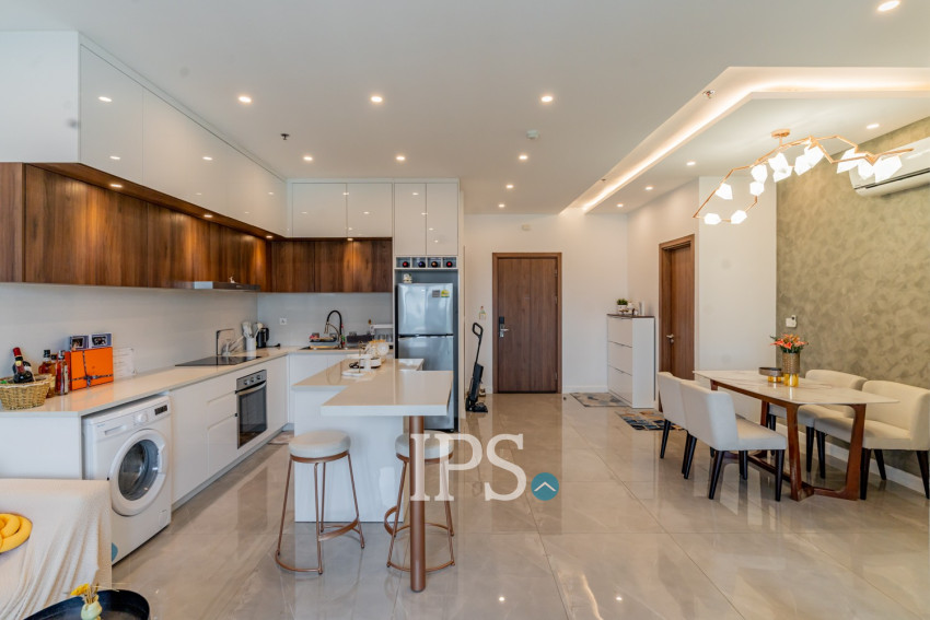 8th Floor 2 Bedroom Condo For Sale - Peninsula Residence, Chroy Changvar, Phnom Penh