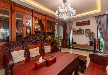 4 Bedroom Villa For Rent - Borey Tourism, Kandaek, Prasat Bakong, Siem Reap thumbnail