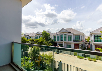 4 Bedroom Villa For Rent - Borey Tourism, Kandaek, Prasat Bakong, Siem Reap thumbnail