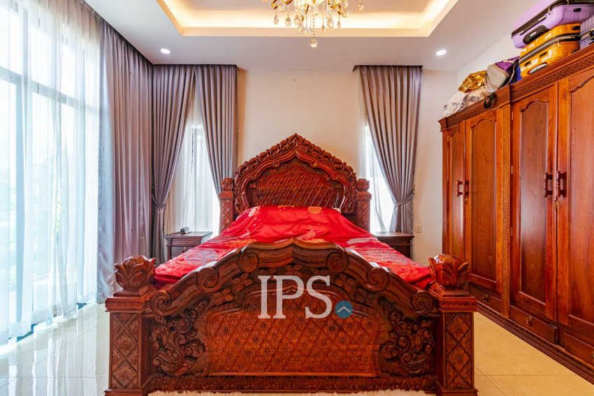 4 Bedroom Villa For Rent - Borey Tourism, Kandaek, Prasat Bakong, Siem Reap