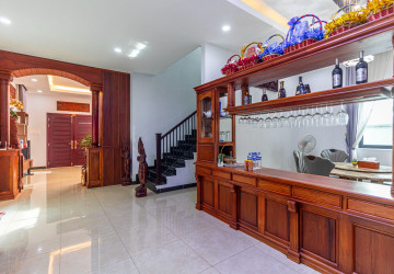 4 Bedroom Villa For Rent - Borey Tourism, Kandaek, Prasat Bakong, Siem Reap thumbnail