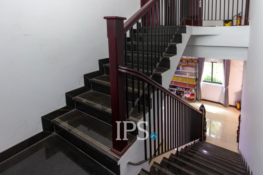 4 Bedroom Villa For Rent - Borey Tourism, Kandaek, Prasat Bakong, Siem Reap