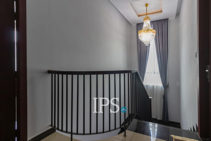 4 Bedroom Villa For Rent - Borey Tourism, Kandaek, Prasat Bakong, Siem Reap