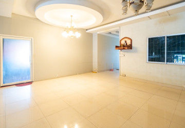 745 Sqm Warehouse For Rent - Russey Keo, Phnom Penh thumbnail