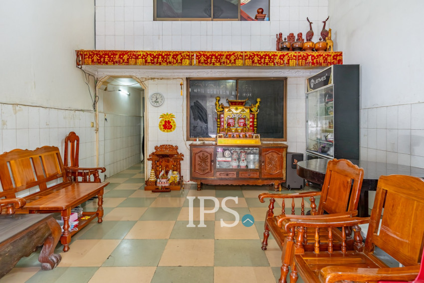 4 Bedroom Flat For Sale - Borey Chroy Bassac, Preaek Pra,  Phnom Penh