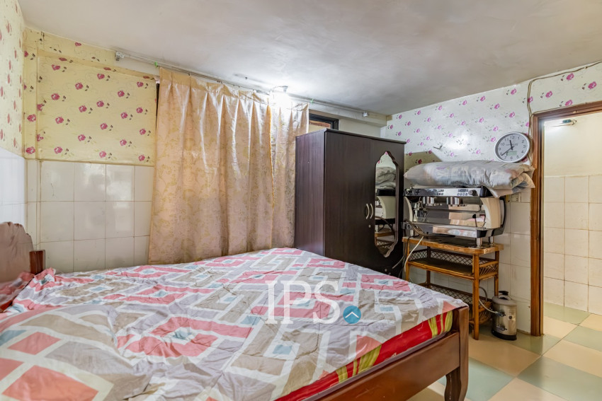 4 Bedroom Flat For Sale - Borey Chroy Bassac, Preaek Pra,  Phnom Penh