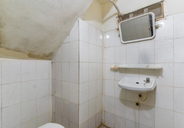 4 Bedroom Flat For Sale - Borey Chroy Bassac, Preaek Pra,  Phnom Penh thumbnail