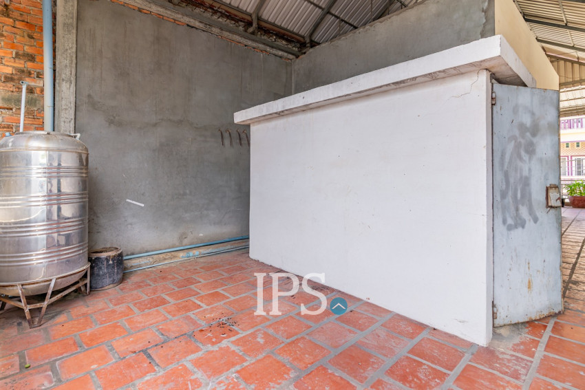 4 Bedroom Flat For Sale - Borey Chroy Bassac, Preaek Pra,  Phnom Penh