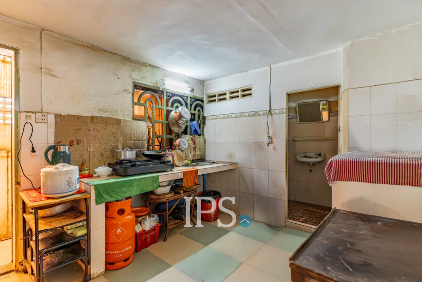 4 Bedroom Flat For Sale - Borey Chroy Bassac, Preaek Pra,  Phnom Penh