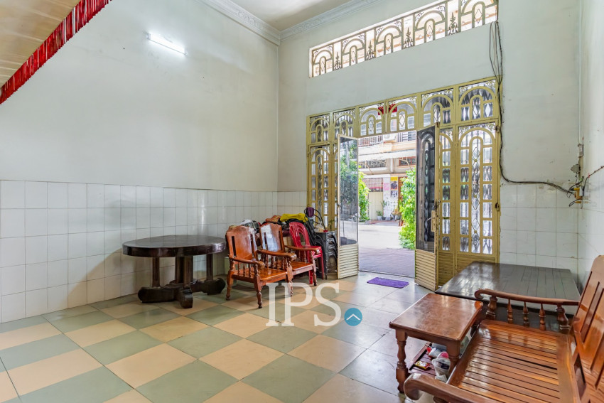 4 Bedroom Flat For Sale - Borey Chroy Bassac, Preaek Pra,  Phnom Penh