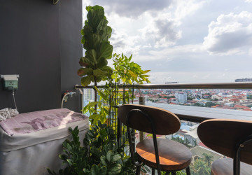 15th Floor 2 Bedroom Condo For Sale - Time Square 2, Beoung Kak 1, Phnom Penh thumbnail