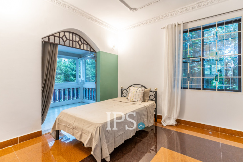 4 Bedroom Villa For Rent - Chroy Changvar, Phnom Penh