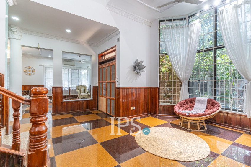 4 Bedroom Villa For Rent - Chroy Changvar, Phnom Penh