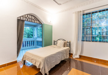 4 Bedroom Villa For Rent - Chroy Changvar, Phnom Penh thumbnail