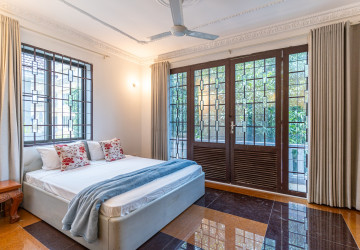 4 Bedroom Villa For Rent - Chroy Changvar, Phnom Penh thumbnail