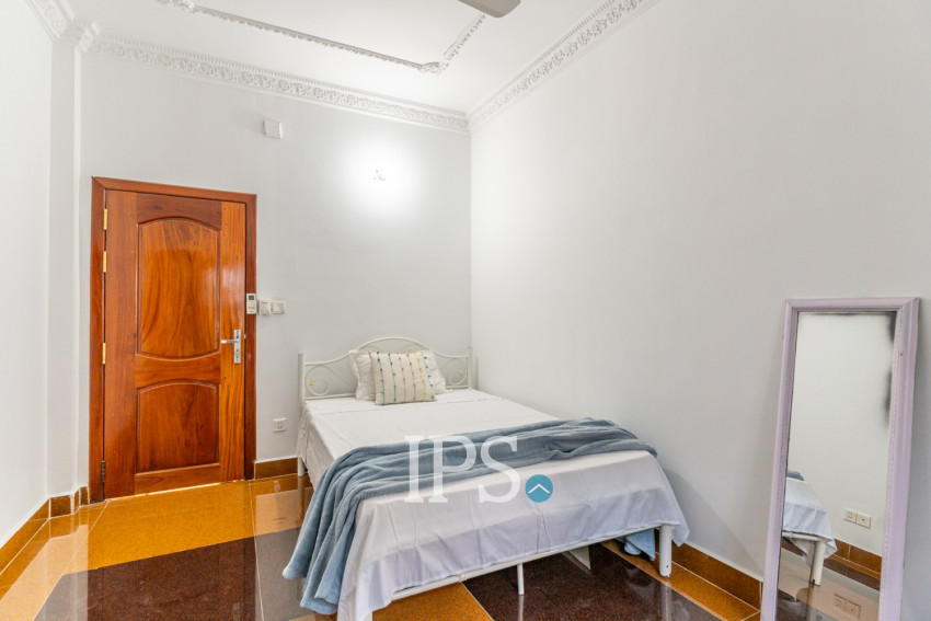 4 Bedroom Villa For Rent - Chroy Changvar, Phnom Penh