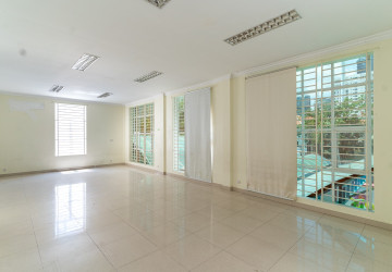 Commercial Building For Rent - Tonle Bassac, Phnom Penh thumbnail