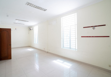 Commercial Building For Rent - Tonle Bassac, Phnom Penh thumbnail