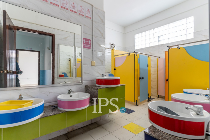 Commercial Building For Rent - Tonle Bassac, Phnom Penh