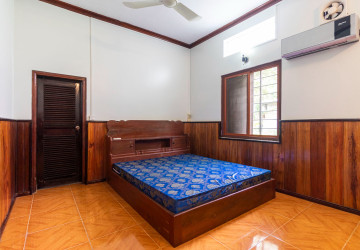 4 Bedroom House For Rent - Slor Kram, Siem Reap thumbnail