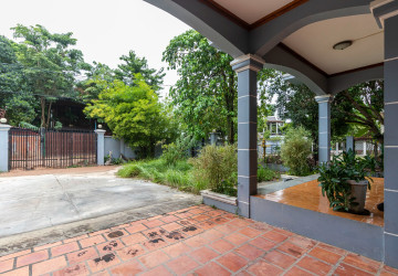 4 Bedroom House For Rent - Slor Kram, Siem Reap thumbnail