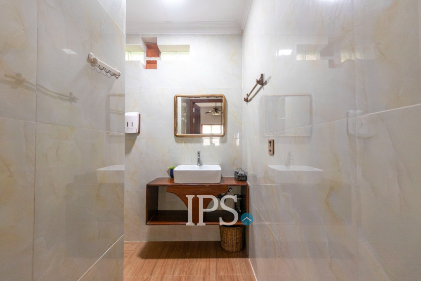 8 Bedroom Boutique Hotel For Sale - Slor Kram, Siem Reap