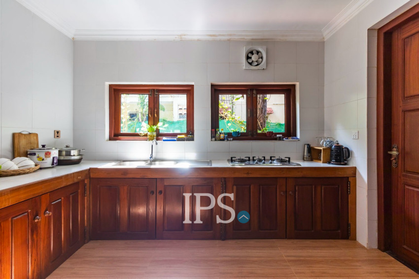 8 Bedroom Boutique Hotel For Sale - Slor Kram, Siem Reap