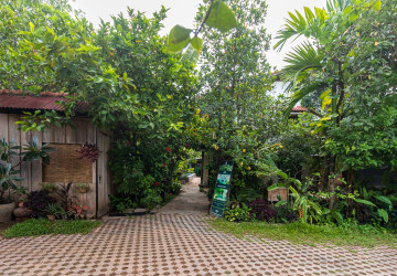 8 Bedroom Boutique Hotel For Sale - Slor Kram, Siem Reap thumbnail