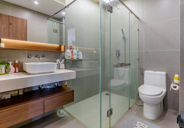 2 Bedroom Condo For Rent - Peninsula Residence, Chroy Changvar, Phnom Penh thumbnail