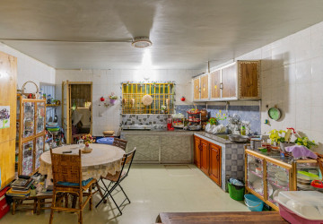 5 Bedroom Flat House For Sale - Kakab,  Phnom Penh thumbnail