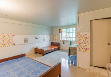 5 Bedroom Flat House For Sale - Kakab,  Phnom Penh thumbnail