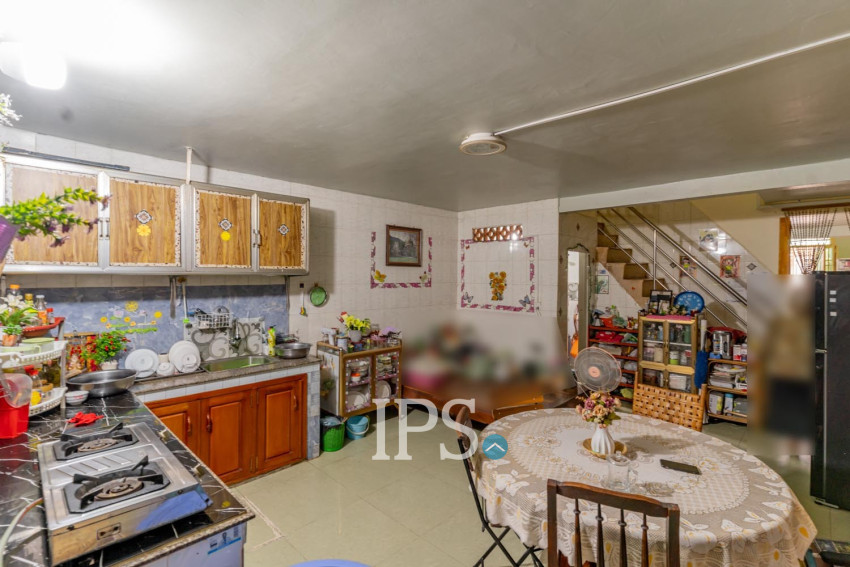 5 Bedroom Flat House For Sale - Kakab,  Phnom Penh