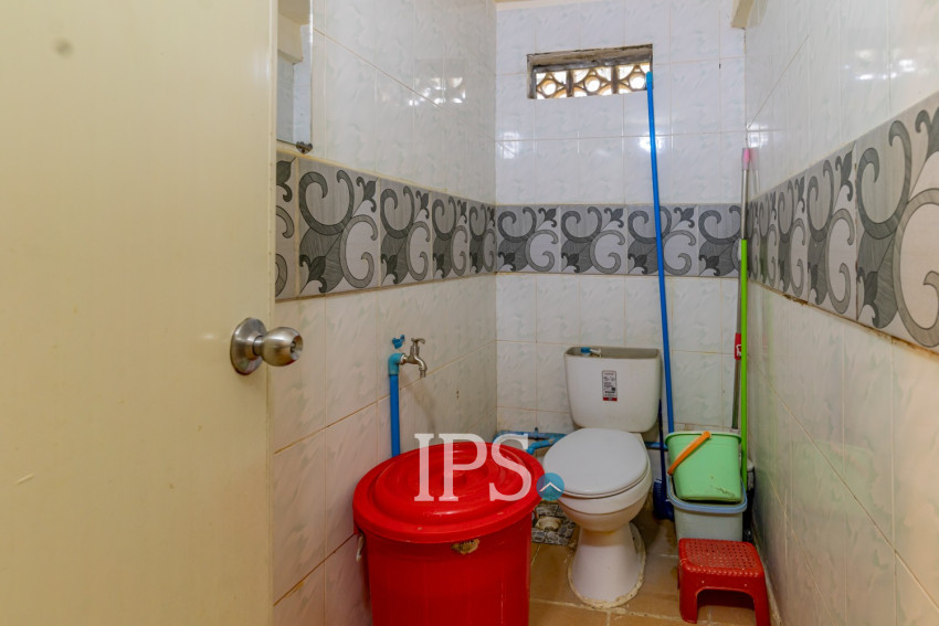 5 Bedroom Flat House For Sale - Kakab,  Phnom Penh