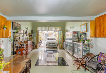 5 Bedroom Flat House For Sale - Kakab,  Phnom Penh thumbnail