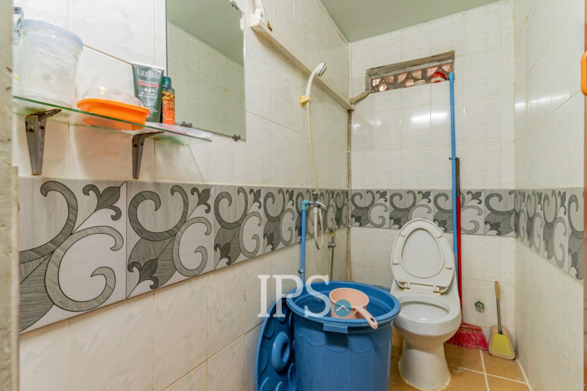 5 Bedroom Flat House For Sale - Kakab,  Phnom Penh