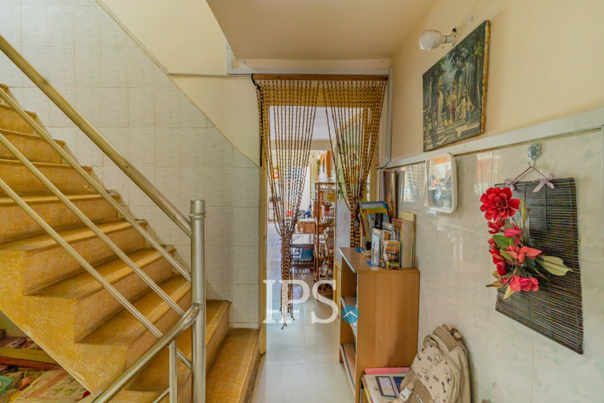 5 Bedroom Flat House For Sale - Kakab,  Phnom Penh