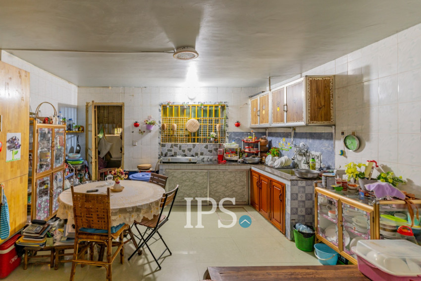 5 Bedroom Flat House For Sale - Kakab,  Phnom Penh