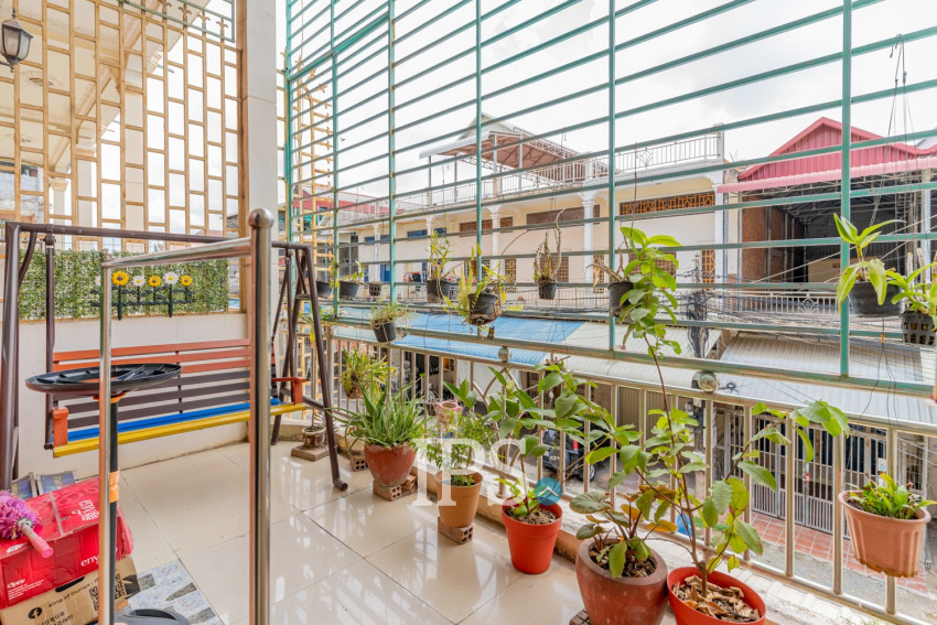 5 Bedroom Flat House For Sale - Kakab,  Phnom Penh