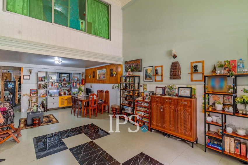 5 Bedroom Flat House For Sale - Kakab,  Phnom Penh