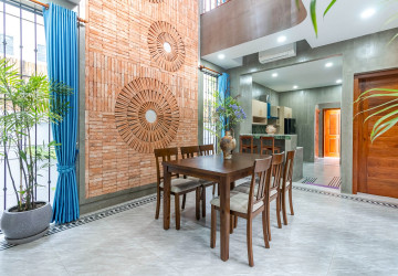 4 Bedroom Villa For Rent - Sala Kamreuk, Siem Reap thumbnail