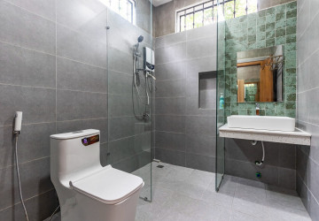 4 Bedroom Villa For Rent - Sala Kamreuk, Siem Reap thumbnail