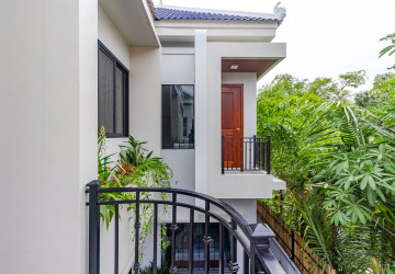 4 Bedroom Villa For Rent - Sala Kamreuk, Siem Reap thumbnail