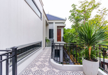 4 Bedroom Villa For Rent - Sala Kamreuk, Siem Reap thumbnail