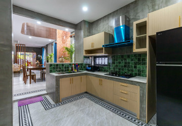 4 Bedroom Villa For Rent - Sala Kamreuk, Siem Reap thumbnail